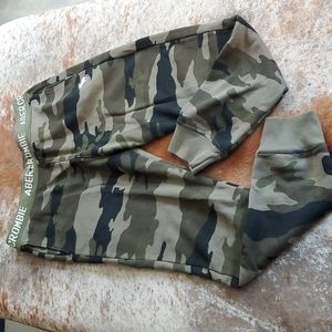 Abercrombie Camo Sweats youth 13/14